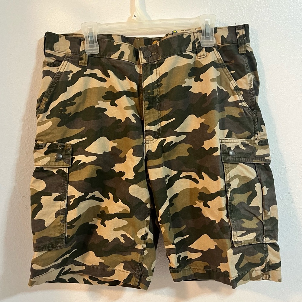 Camp Carhartt rugged cargo shorts
